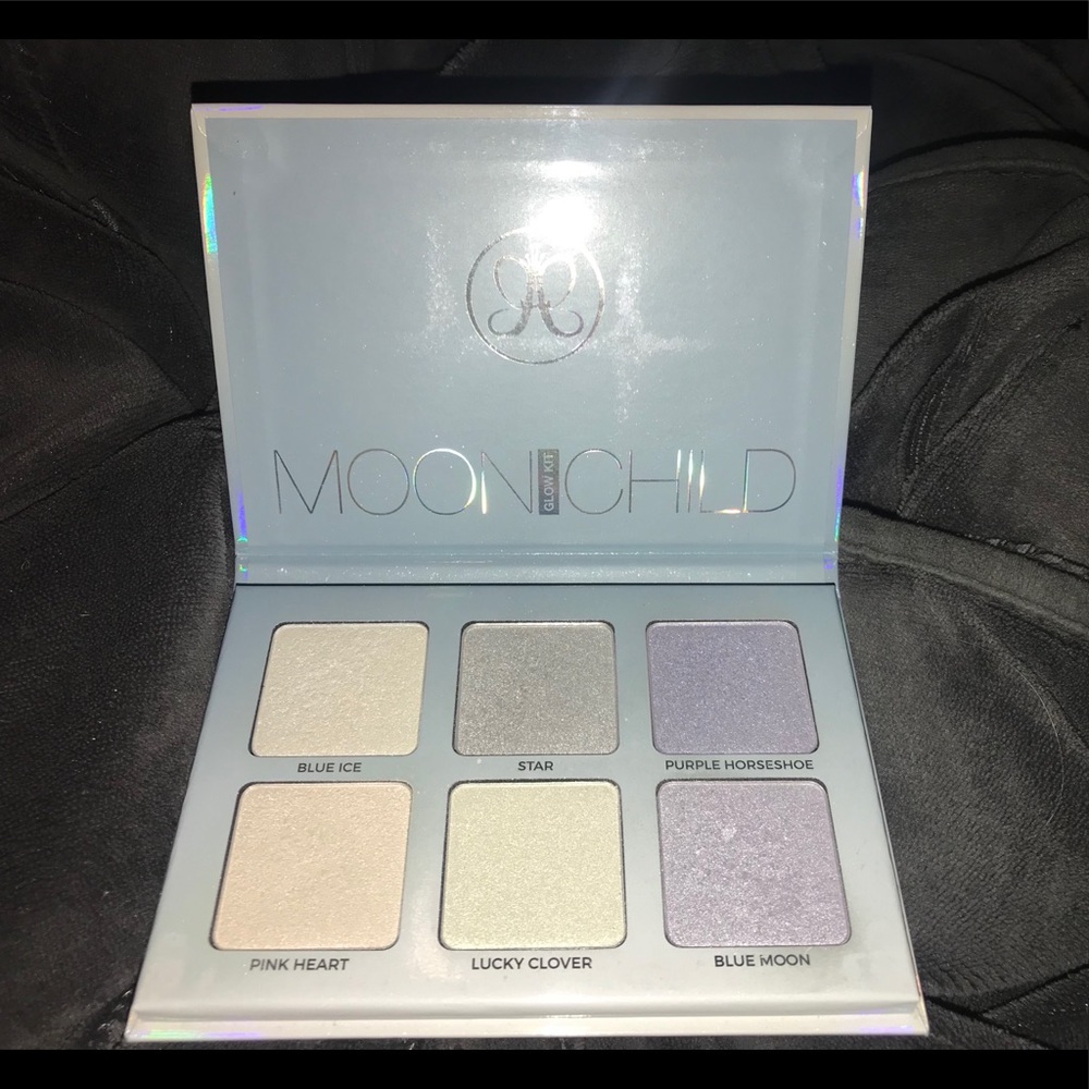 MOONCHILD Anastasia Beverly Hills Highlighter kit